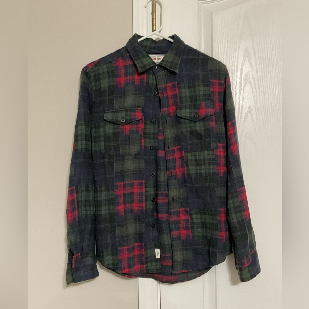 Men’s American Eagle button down shirt. Size XS